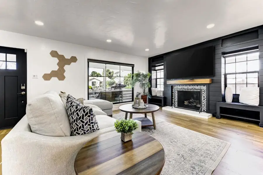 4034 Holly Drive, San Jose, CA 95127 - #3