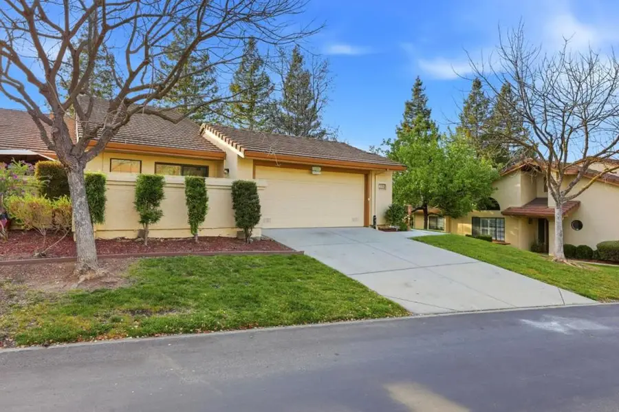 3319 Lake Albano Circle, San Jose, CA 95135 - #2