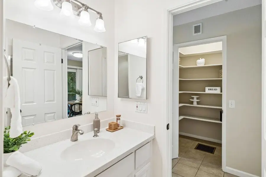 4024 Farm Hill #8, Redwood City, CA 94061 - #3