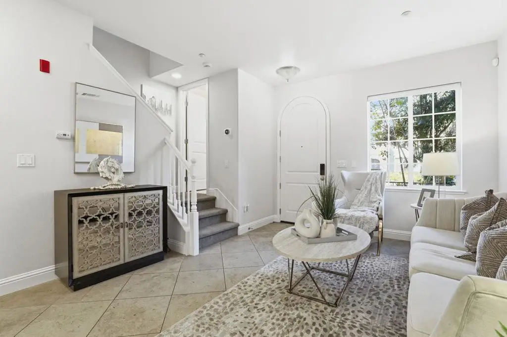 580 De Guigne Drive, Sunnyvale, CA 94085 - #1