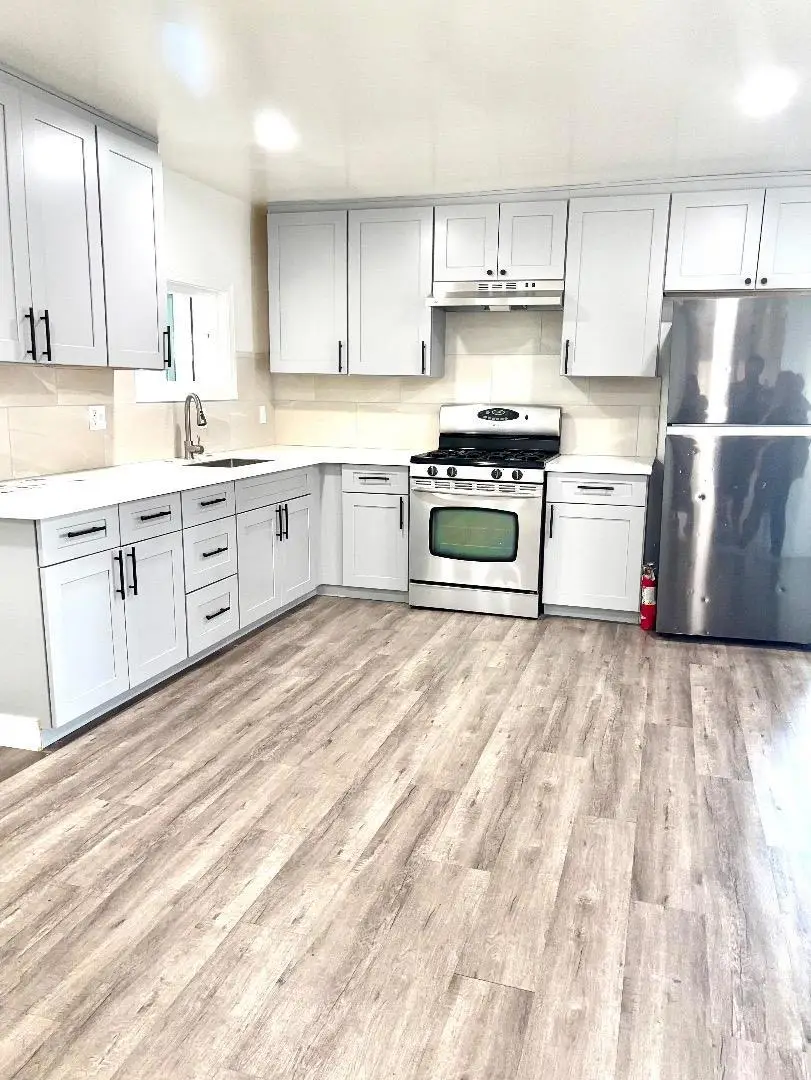 2151 Oakland, San Jose, CA 95131 - #2