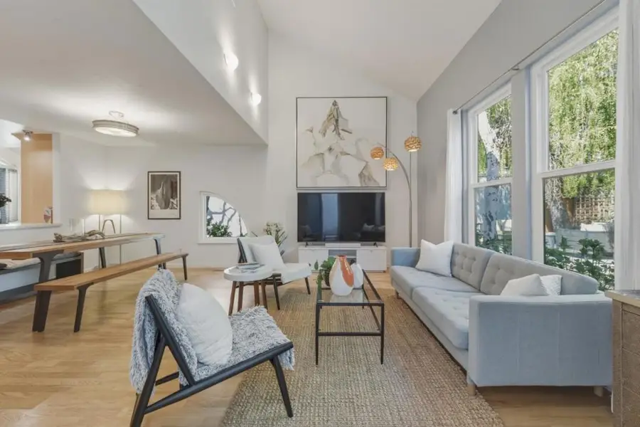 221 N Rengstorff Avenue #1, Mountain View, CA 94043 - #3