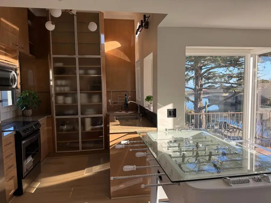 327 Riverview Avenue #C, Capitola, CA 95010 - #2