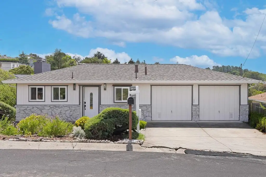 3513 Hillcrest Drive, Belmont, CA 94002 - #1