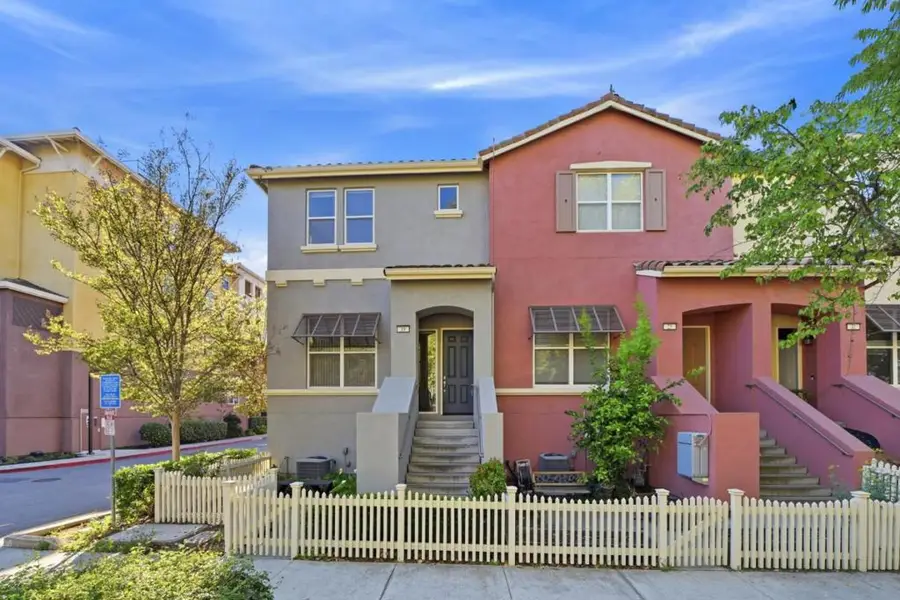19 N Willard, San Jose, CA 95126 - #2
