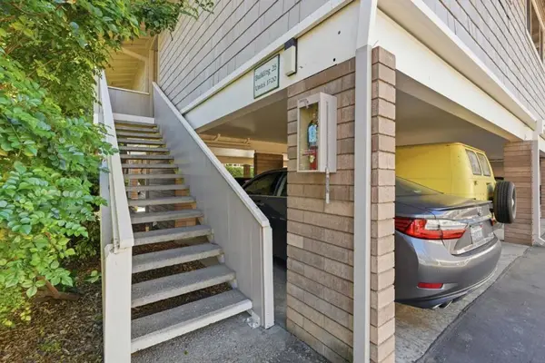 500 W Middlefield Road #20, Mountain View, CA 94043