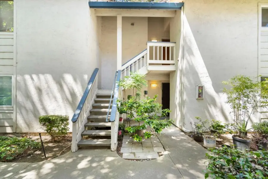 2207 Summereve Court, San Jose, CA 95122 - #3