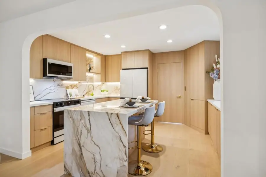 142 Mission Drive, East Palo Alto, CA 94303 - #2