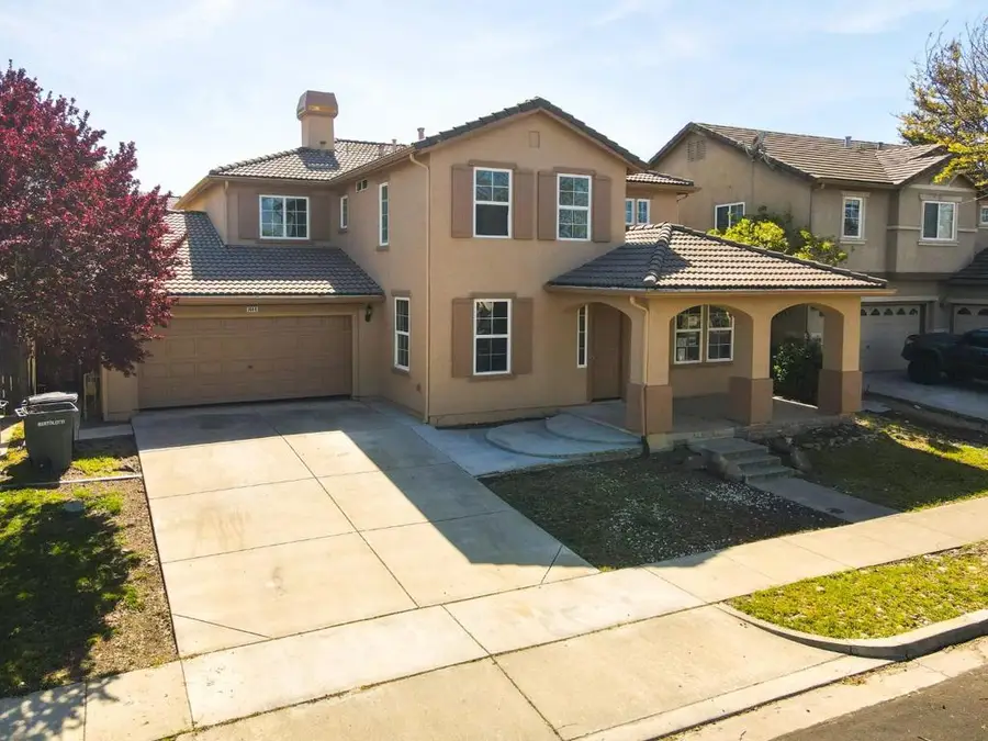 1444 Mendocino Creek Drive, Patterson, CA 95363 - #2