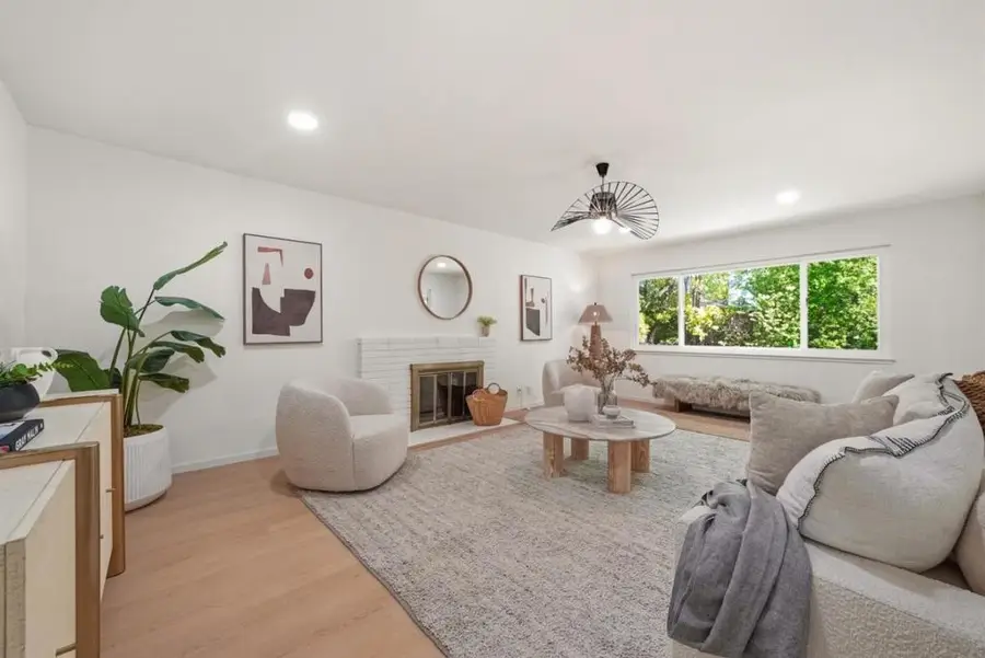 997 Ilima Way, Palo Alto, CA 94306 - #3