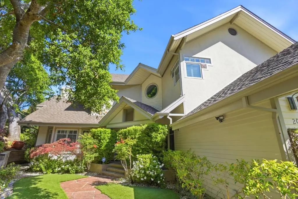 2060 Bunker Hill Drive, San Mateo, CA 94402 - #1