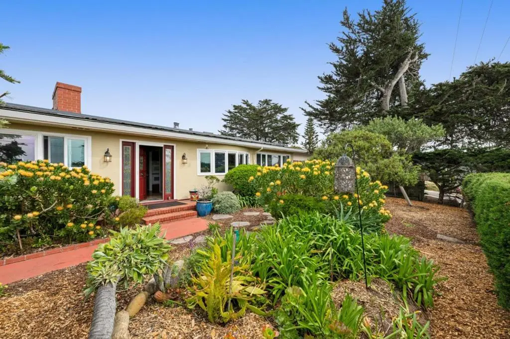 1976 Luzern Street, Seaside, CA 93955 - #1