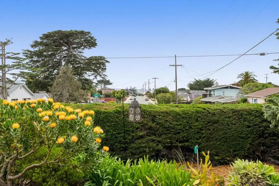 1976 Luzern Street, Seaside, CA 93955 - #3