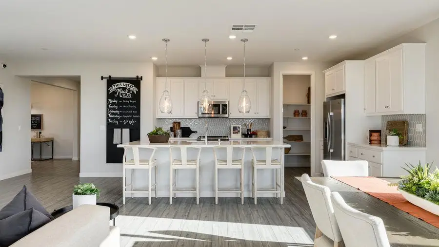 3230 Oak Trail Drive, Manteca, CA 95337 - #3