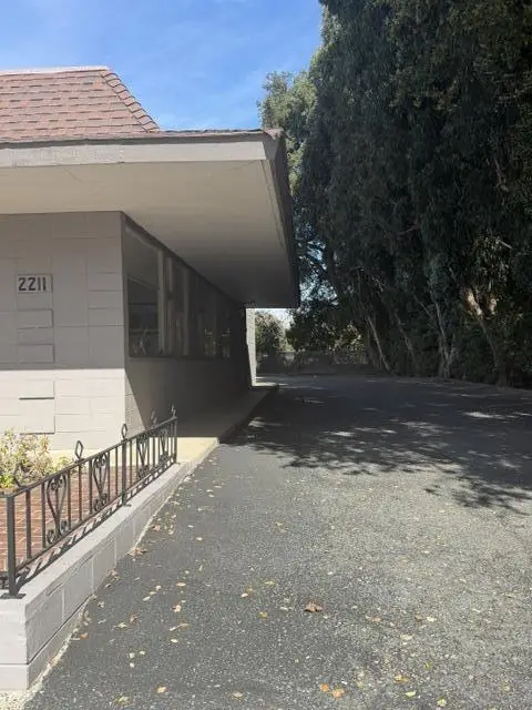 2211 Park Boulevard, Palo Alto, CA 94306