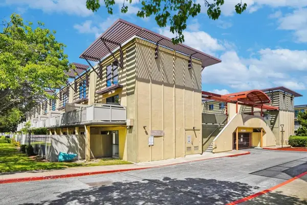 3203 Admiralty Lane, Foster City, CA 94404