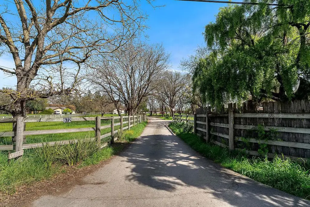 672 Irwin Lane, Santa Rosa, CA 95401 - #1