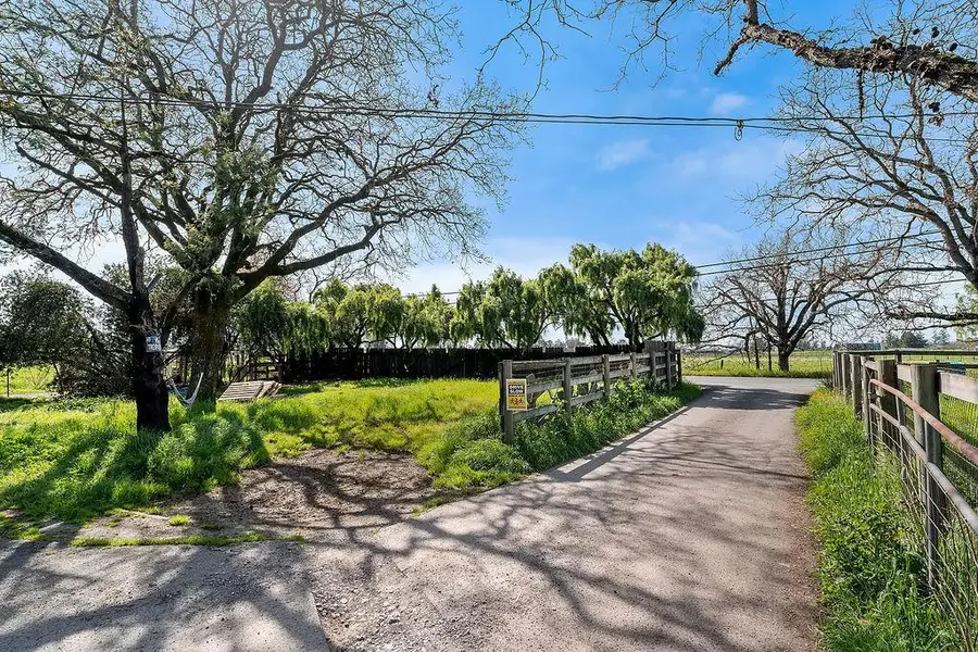 672 Irwin Lane, Santa Rosa, CA 95401 - #2