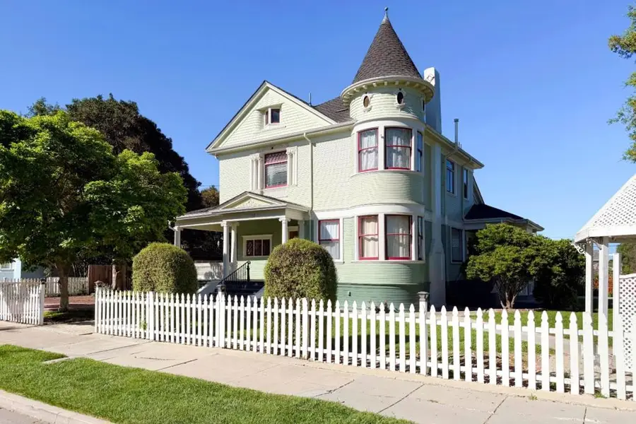 712 West Street, Hollister, CA 95023 - #3