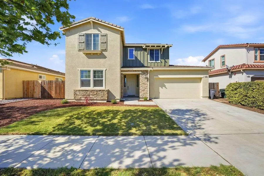 1530 Central Avenue, Hollister, CA 95023 - #2