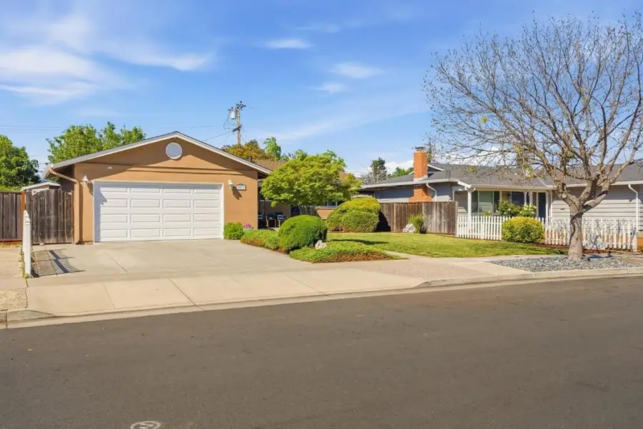 2933 Julio Avenue, San Jose, CA 95124 - #2
