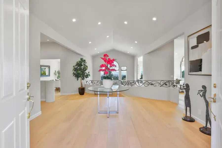 15 Serramar Drive, Oakland, CA 94611 - #3