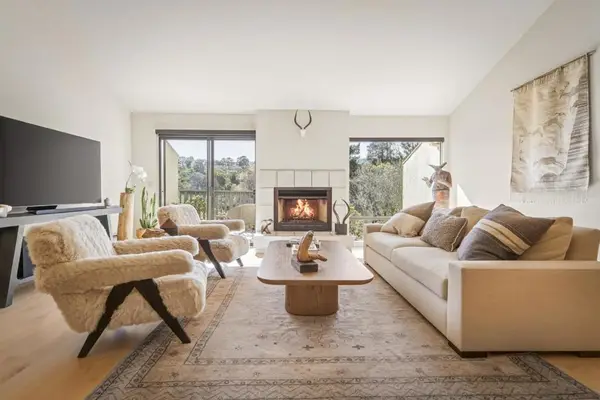 7 Via Joaquin #5, Monterey, CA 93940