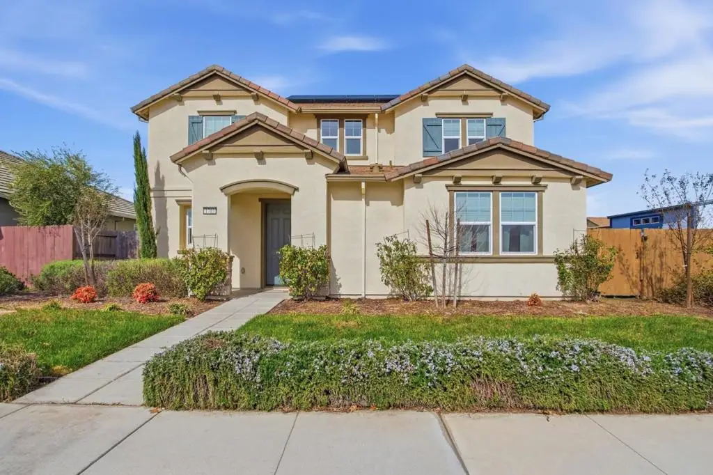 1703 W Woodward Avenue, Manteca, CA 95337 - #1