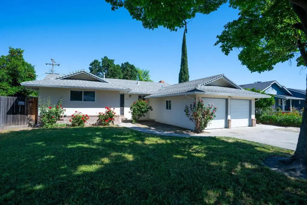 127 W Loretta Avenue, Stockton, CA 95207 - #1