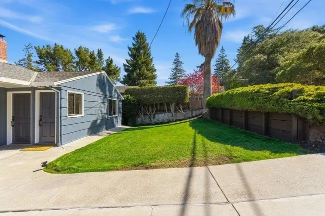 317 Sycamore Street, San Carlos, CA 94070 - #3