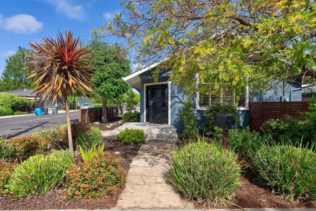 996 Hall Street, San Carlos, CA 94070 - #1