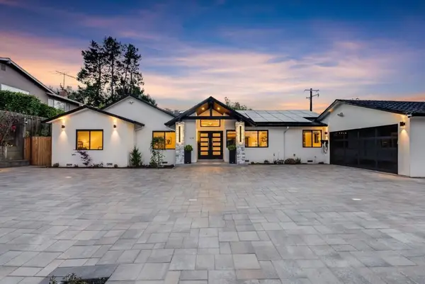 999 Andover Way, Los Altos, CA 94024
