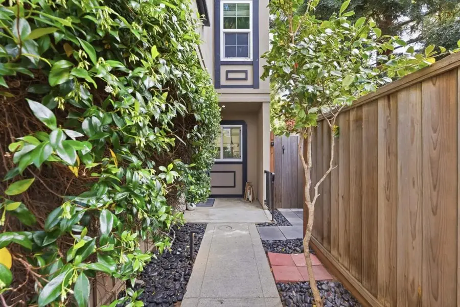 828 Rue Montagne, Campbell, CA 95008 - #2