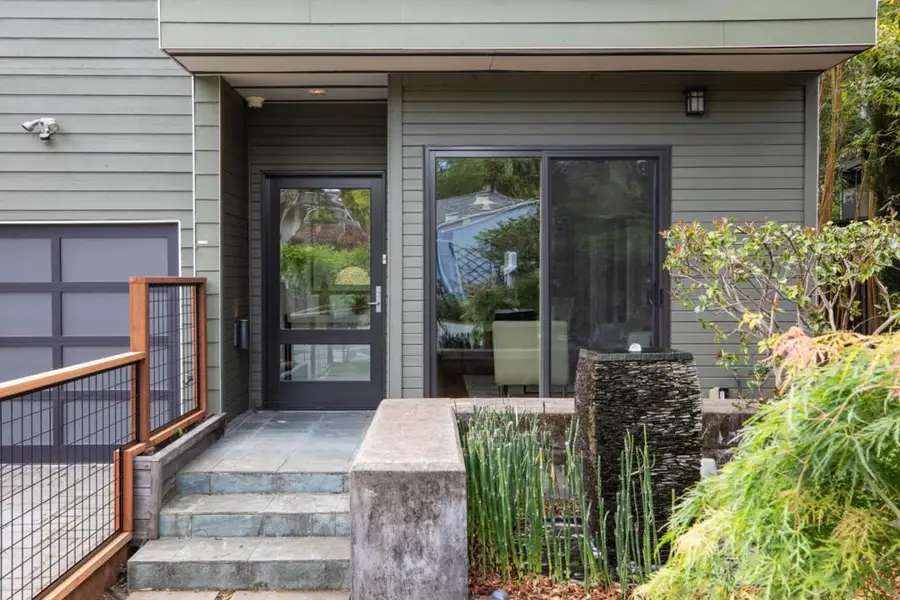2161 Valparaiso Avenue, Menlo Park, CA 94025 - #2