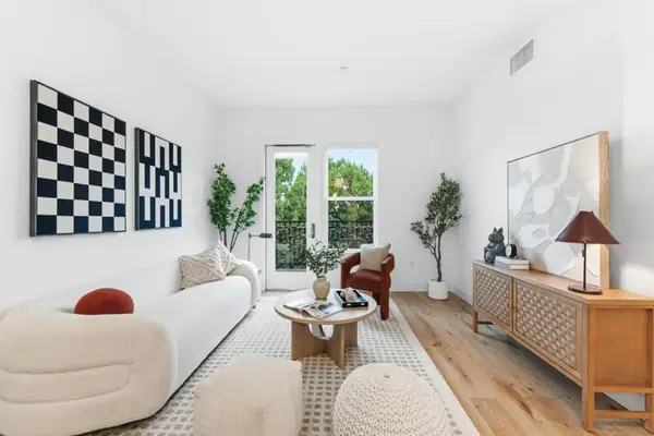 1101 W El Camino Real #417, Mountain View, CA 94040