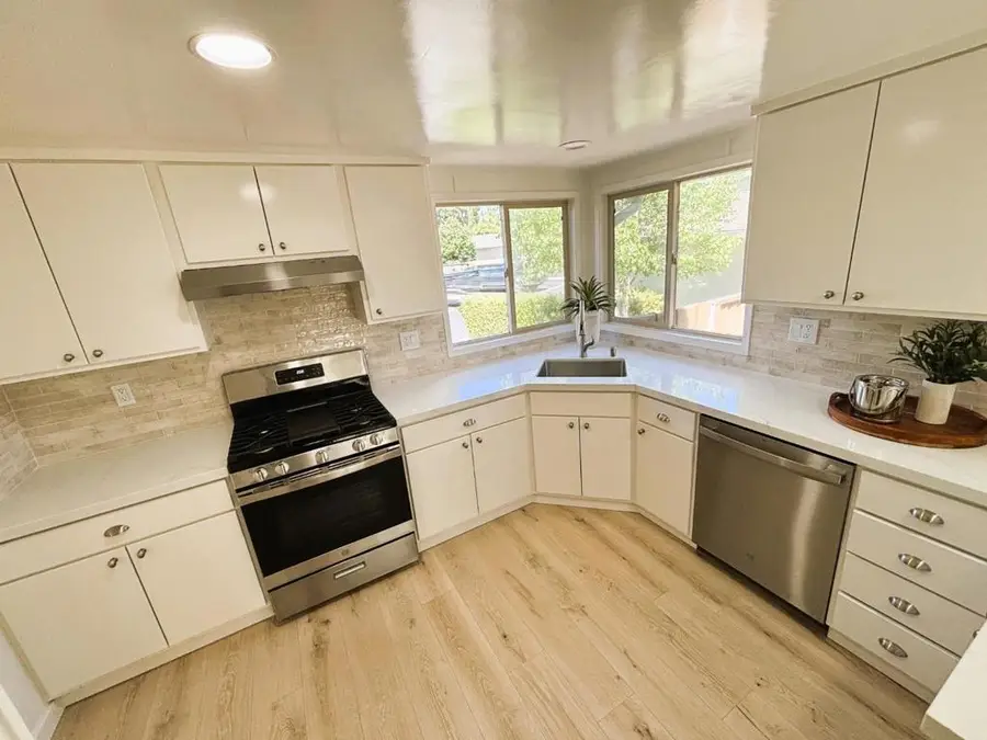 391 Millpond Drive, San Jose, CA 95125 - #3