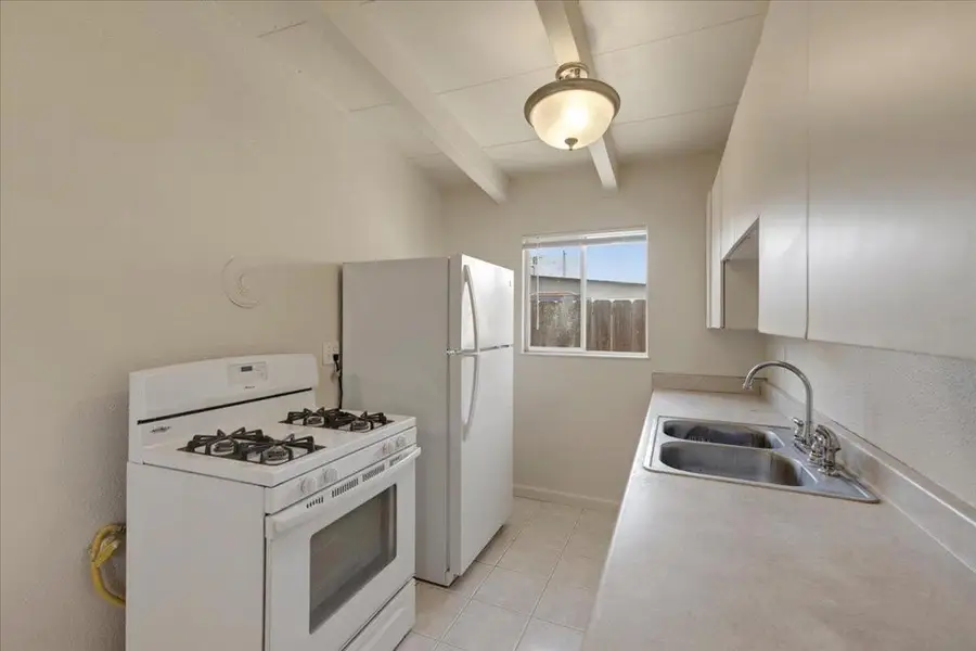 1448 Modoc Avenue, Salinas, CA 93906 - #3