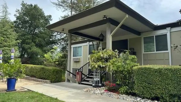 1232 Skycrest Drive #2, Walnut Creek, CA 94595