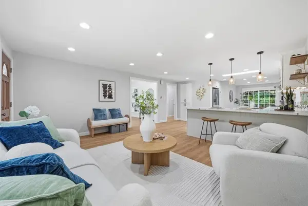 413 Del Medio Avenue, Mountain View, CA 94040