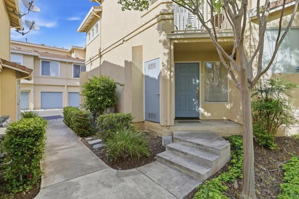 558 Manhattan Place, San Jose, CA 95136 - #1