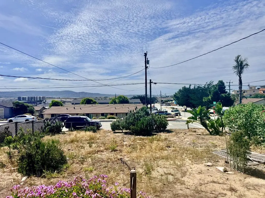 1300 Ord Grove Avenue, Seaside, CA 93955 - #1