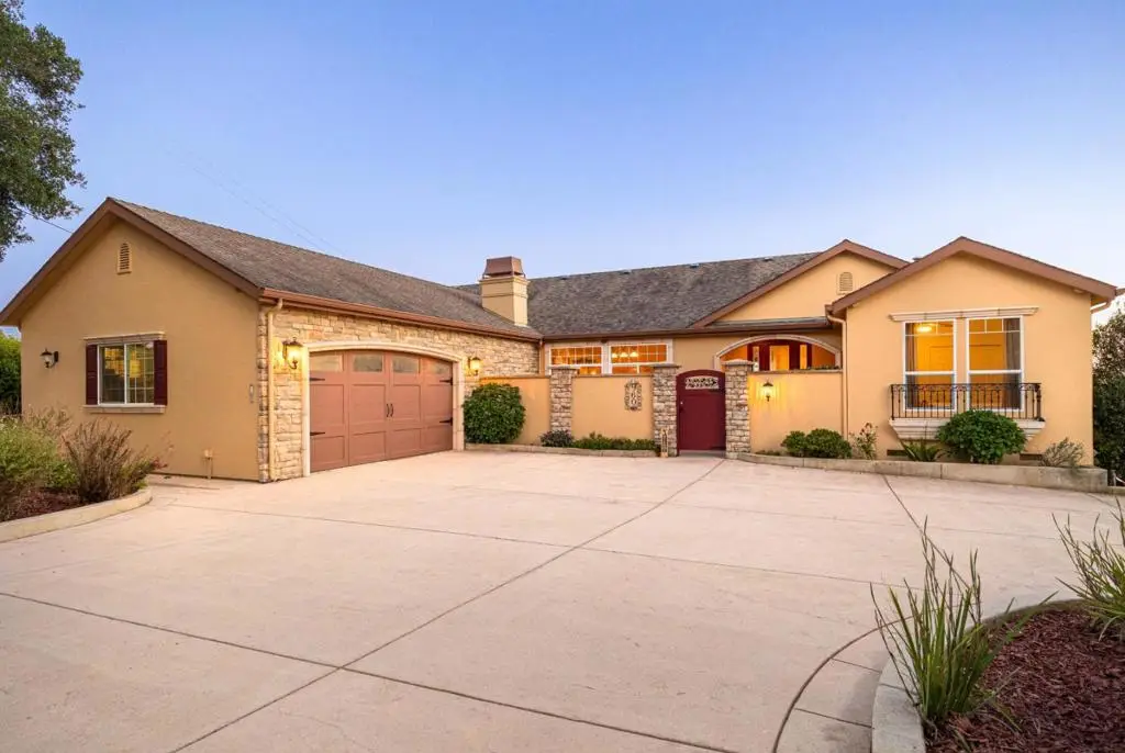 960 Smith Road, Watsonville, CA 95076 - #1