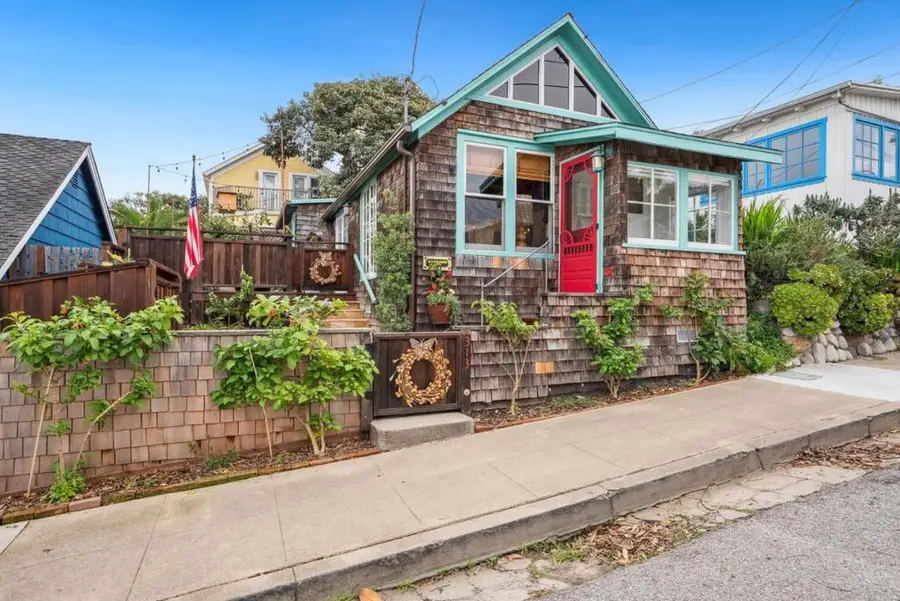 313 14th Street, Pacific Grove, CA 93950 - #3