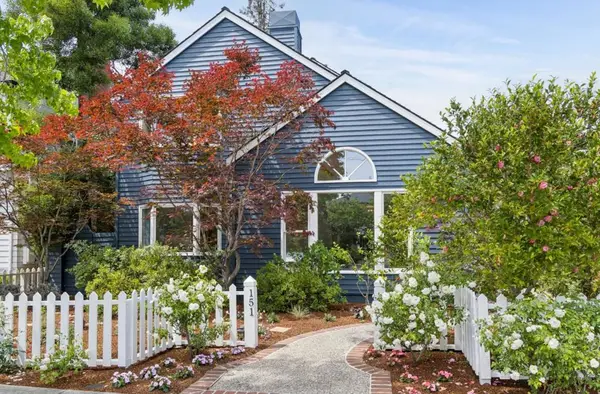 151 Lowell Avenue, Palo Alto, CA 94301