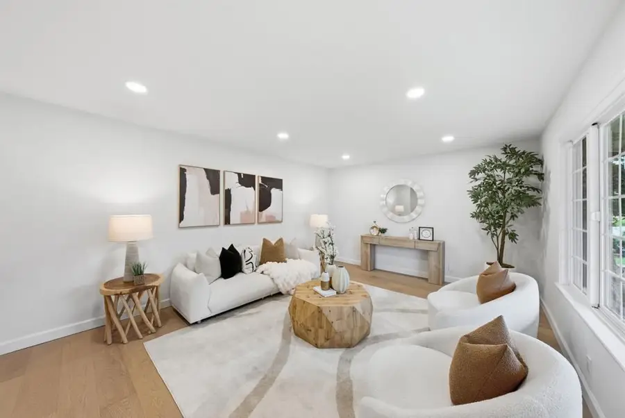 5343 Hounds, San Jose, CA 95135 - #3