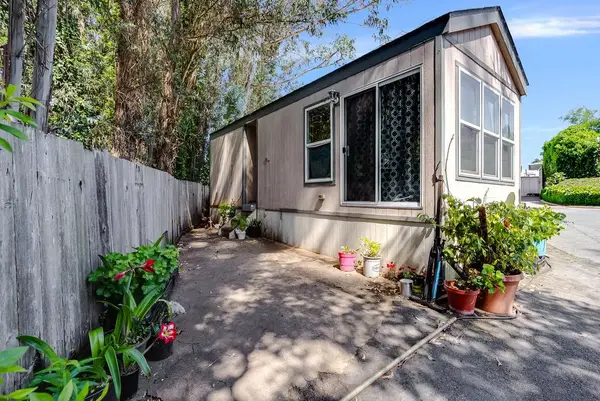 2546 Capitola Road, Santa Cruz, CA 95062