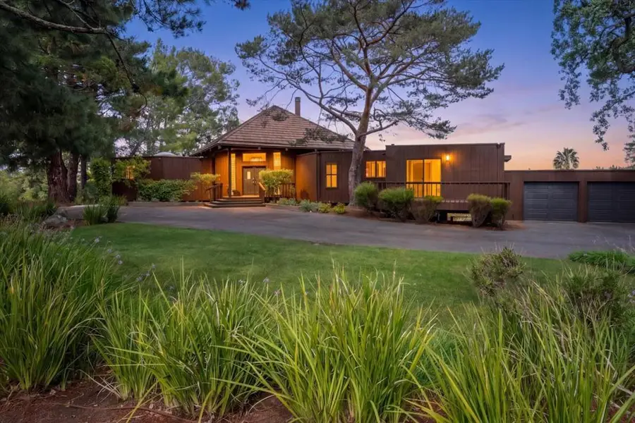 27000 Appaloosa Way, Los Altos Hills, CA 94022 - #2