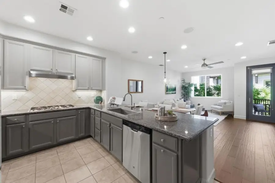 1091 El Capitan Terrace, Sunnyvale, CA 94085 - #3