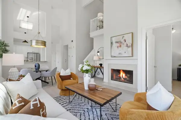 903 Sunrose Terrace #301, Sunnyvale, CA 94086
