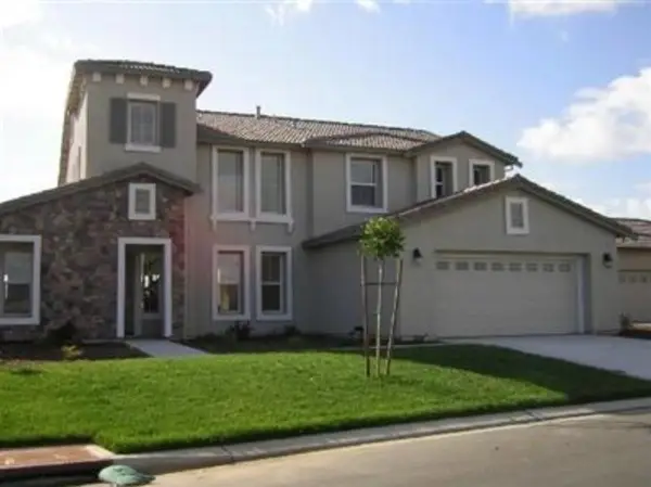 15220 Torrey Pines Circle, Chowchilla, CA 93610